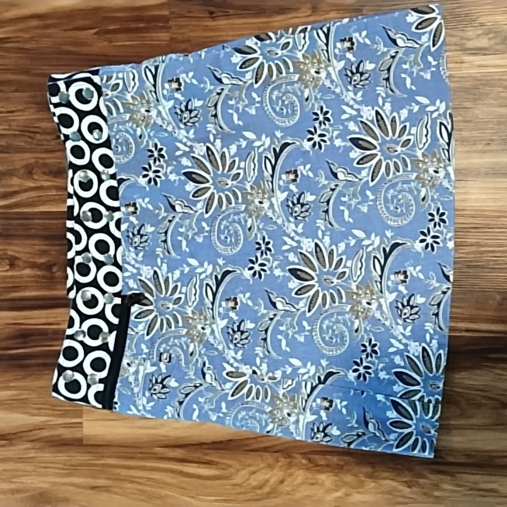 Reversible skirt